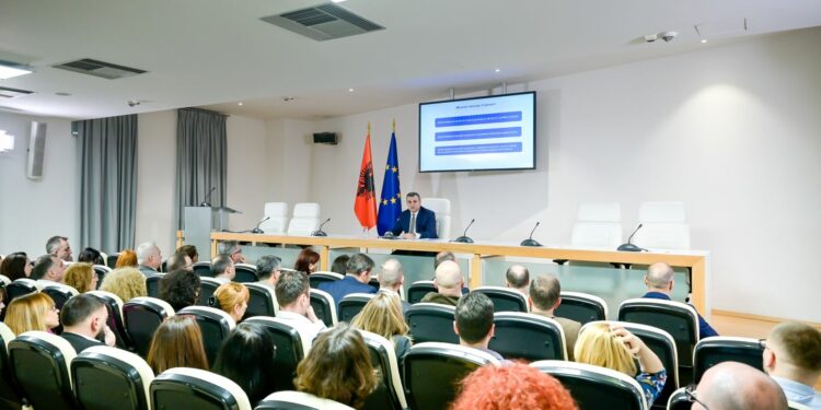 Debati për euron/ Guvernatori vendos: Nuk do të ndërhyjmë në tregun e këmbimit