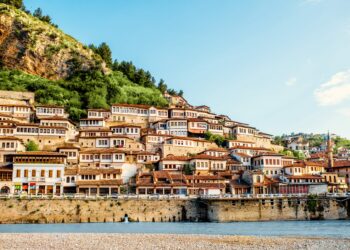 Qytetet e UNESCO-s po shuhen, Gjirokastra, Berati me reduktimin më të fortë të popullsisë më 2022