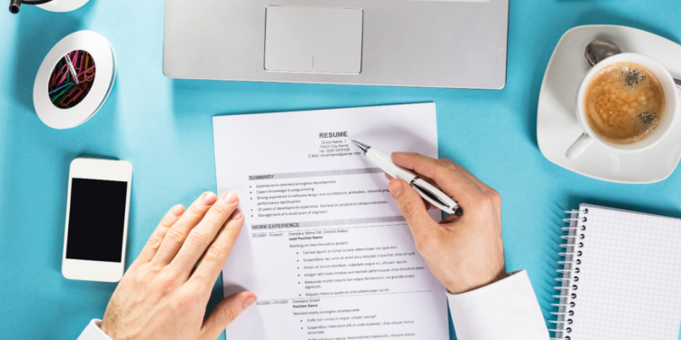 Një gjë nuk duhet ta listoni në rezymenë tuaj