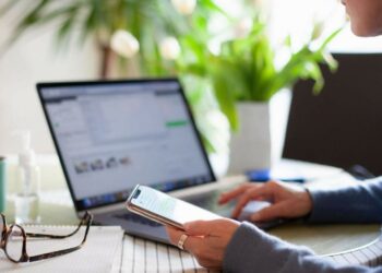 Gati 80% e punëve të grave në rrezik nga Inteligjenca Artificiale