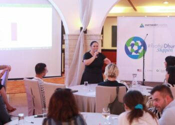 Kredo Finance, pjesë e eventit “Rrathë Dhurues”. Në mbështetje të kauzave sociale