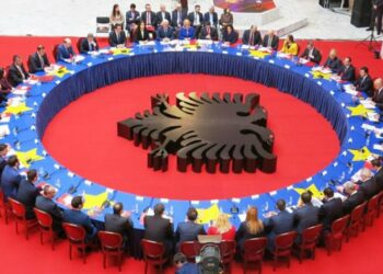 Shqipëri-Kosovë/ Dy qeveritë mblidhen më 14 qershor në Gjakovë