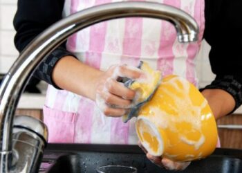 Studimi i Un Women: Gratë të angazhuara në punë të papaguar, pak fonde nga qeveria për mbrojtjen sociale