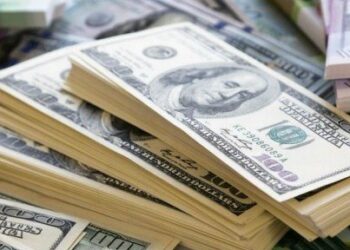 Dollari në pikiatë, pritet ndërhyrje e Rezervave Federale