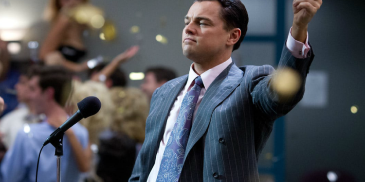 Avansohen njerëzit karizmatikë, jo ata të zgjuar