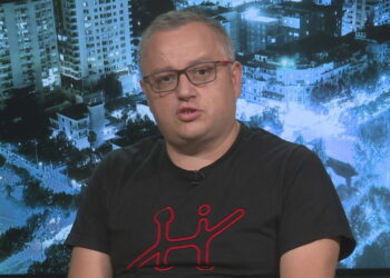 Eksperti i marketingut tregon si fitoi projektin e BE përmes Inteligjencës Artificiale