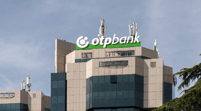 OTP Bank Albania merr çmimin si “Banka më e mirë në Shqipëri”