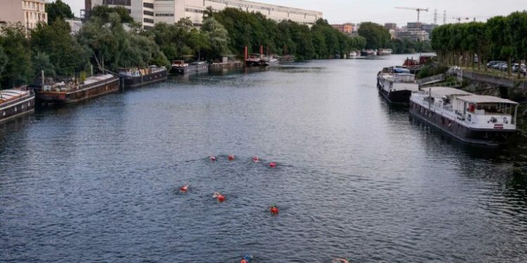 Pas 100 vjetësh, Parisi do të kthejë notin në lumin e Senës