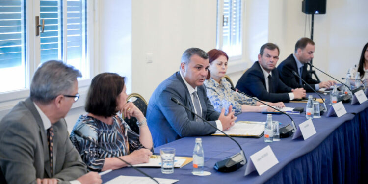 Kriza e euros, Banka e Shqipërisë apel bankave tregtare: Ja si të veproni me biznesin