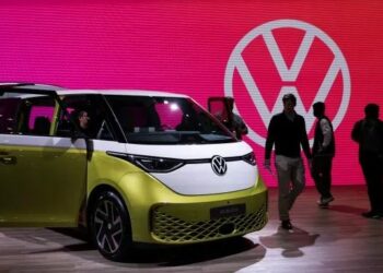 Volkswagen, 192 miliardë dollarë investim për elektrifikimin dhe digjitalizimin