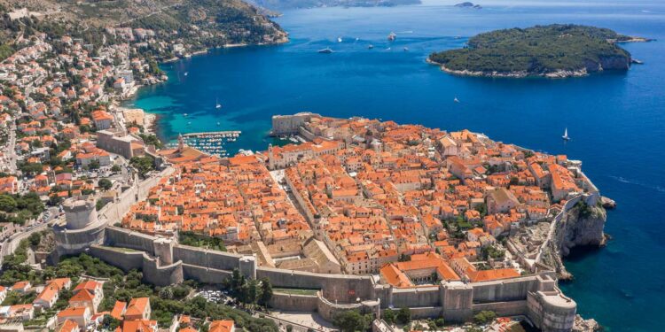 Rreziku nga Kroacia, i duhen 30 mijë punonjës në ndërtim