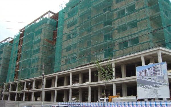 Bashkitë lëshojnë dorën, japin dyfish më shumë leje ndërtimi