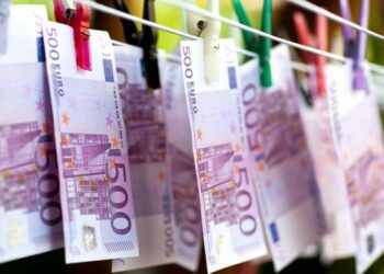 Nga spekulimet tek burimet informale, kreu i Shoqatës së Këmbimit Valutor tregon çfarë e rrëzoi euron