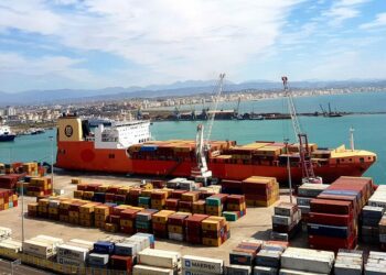 Euro e dobët, eksportuesit kërkojnë masa. Letër të dytë kryeministrit