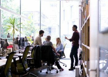 Kur punonjësit bëjnë më shumë gabime në punë?