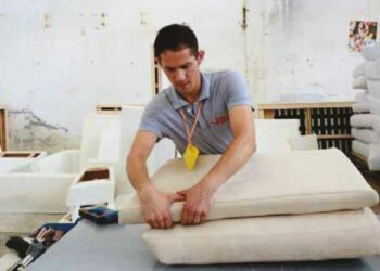 “Frikë” nga tatimi për profesionet e lira?! Vetëpunësimi bie në 29.3%, niveli më i ulët që nga viti 2015