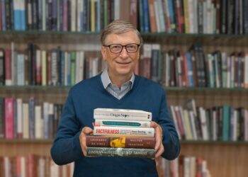 11 porosi nga Bill Gates si të keni sukses në jetë