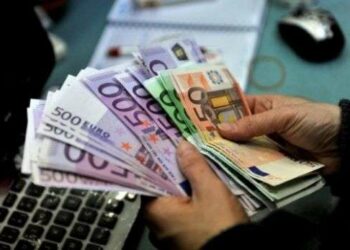 Dita Ndërkombëtare e Kursimeve/ Shqiptarët të varur nga remitancat