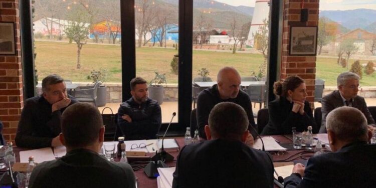 Shpenzimet për administratën tejkalojnë investimet, arrijnë 4.5% e PBB