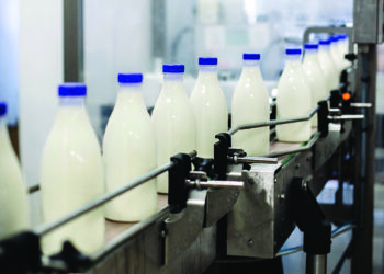 Importet e qumështit për 9-mujorin u rritën 27%; Përpunuesit: Prodhimi vendas nuk garanton sasi nga mbyllja e fermave të vogla