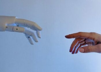 Japonia paralajmëron: Inteligjenca artificiale do ta kalojë inteligjencën njerëzore në një dekadë