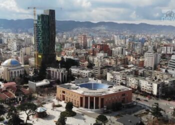 Informaliteti në turizëm/ Qeveria paralajmëron referencë për hotelet vitin tjetër