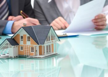 Zbardhen shembujt e Ministrisë së Financave për taksën e re te ndërtesat; Nga 2026 për shtëpitë do paguhet 50% më shumë taksë, për dyqanet deri 25%