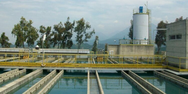 Qeveria jep 30 milionë lekë për ujësjellësat. Do të paguhen pagat, sigurimet dhe energjia