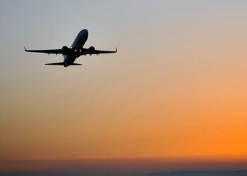 Konkurrenca ul ndjeshëm biletat e avionëve, deri në 10-15 euro, por mos i lini për ditën e fundit