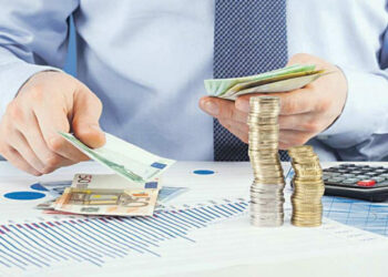 Borxhet ndaj OSHEE arritën rreth 750 milionë euro, në rritje bizneset dhe jo buxhetorët