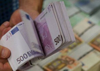 Ekonomia shqiptare e varur nga remitancat, ekspertja: Jo vetëm për konsum, po investohet në pasuri të patundshme