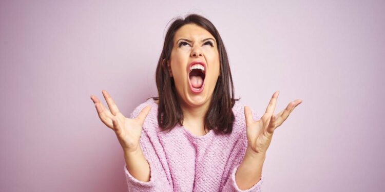 Si të reagojmë ndaj padrejtësive që na bëhen në punë?