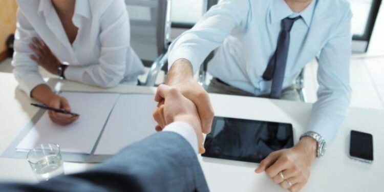 Si të menaxhoni ankthin e një pune të re