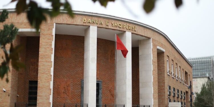 Luhatjet e euros, BSH planifikon të tërheqë deri në 330 mln euro nga tregu gjatë 2024