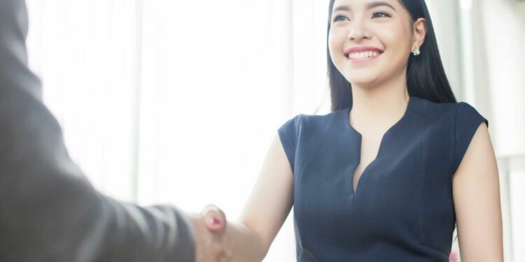 Pamja e jashtme luan një rol të rëndësishëm, veçanërisht në punë