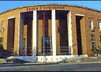 Kartmonedhat e vjetra, afat deri më 31 dhjetor për t’i këmbyer