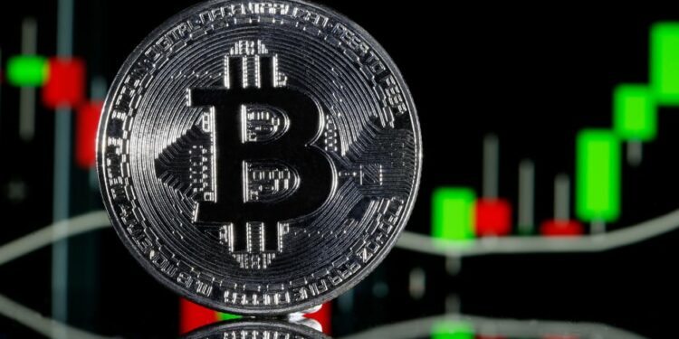 “Gjallërohet” bitcoin, kapërcen në vlera të paimagjinueshme