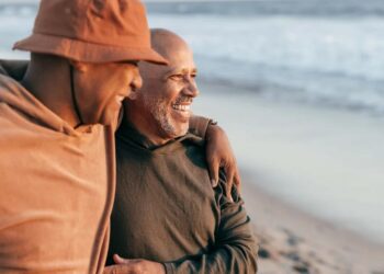 2 gjërat e përbashkëta që kanë milionerët më të lumtur dhe të suksesshëm