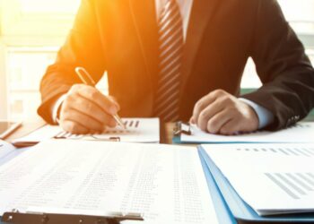 Nuk arrihet të bëhet formulari i ri; Nga 1 janari 2024 të vetëpunësuarit e profesioneve të lira për deklarimin do përdorin formularët ekzistues