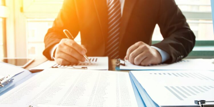 Nuk arrihet të bëhet formulari i ri; Nga 1 janari 2024 të vetëpunësuarit e profesioneve të lira për deklarimin do përdorin formularët ekzistues