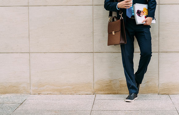 A jeni gati të kaloni nga punonjës në sipërmarrës, kuptojeni me 6 hapa