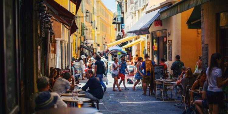 Rregullat më të çuditshme turistike të Europës në vitin 2023
