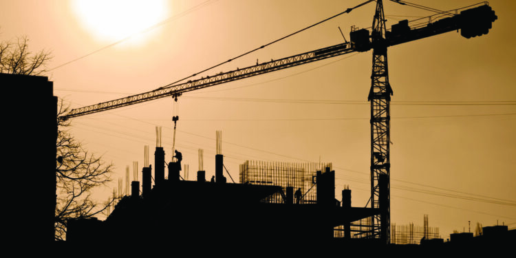 Shoqata e Ndërtuesve: Çmimet e apartamenteve do të shtrenjtohen mesatarisht me 20% në vitin 2024 nga rritja e taksave