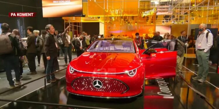 Mercedes-Benz zbulon makinën e së ardhmes me inteligjencë artificiale