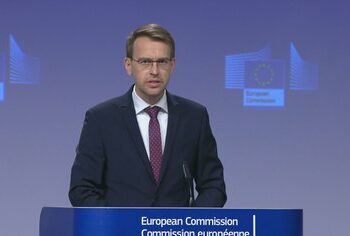 Ndalimi i dinarit nga Kosova, BE kërkon sqarime nga Kurti: Ka ndikim negativ në terren