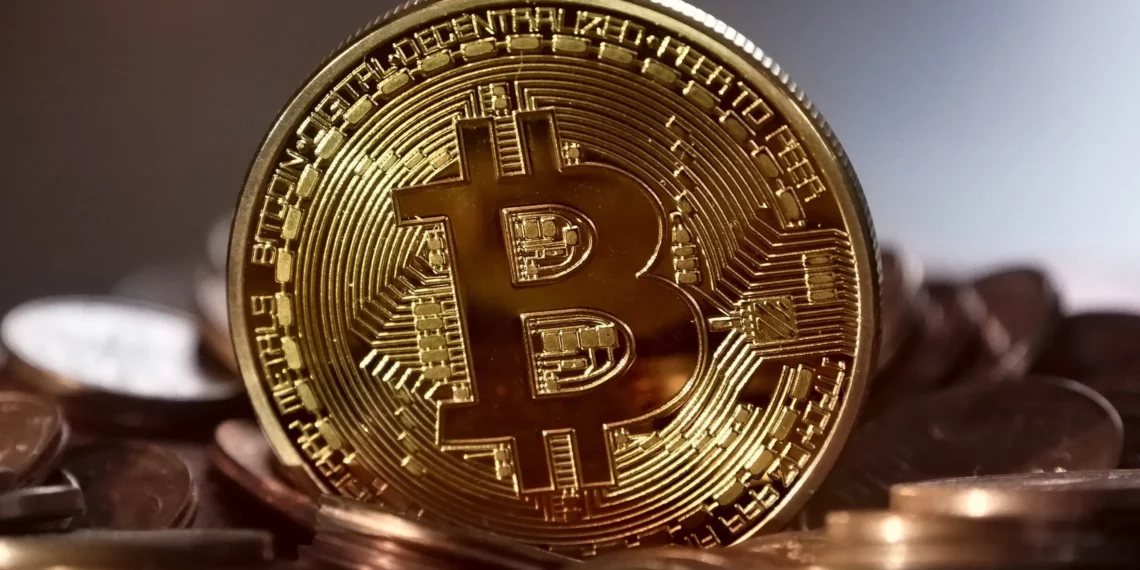 Rikthehet bitcoin, duke tejkaluar 44 mijë USD