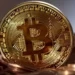 Rikthehet bitcoin, duke tejkaluar 44 mijë USD