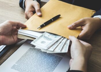 Qeveria do “edukojë” deputetët, ligj i ri për korrupsionin brenda 2027-ës