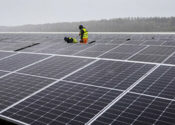 Shqipëria (pothuajse) si Suedia: 44% e energjisë vjen nga burimet e rinovueshme. Italia ndalon në 19% (dhe në rënie)