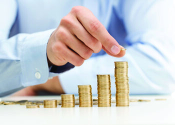 Rritja e pagave në shtet: Administrata e “nënës”, infermierët dhe mësuesit të “njerkës”